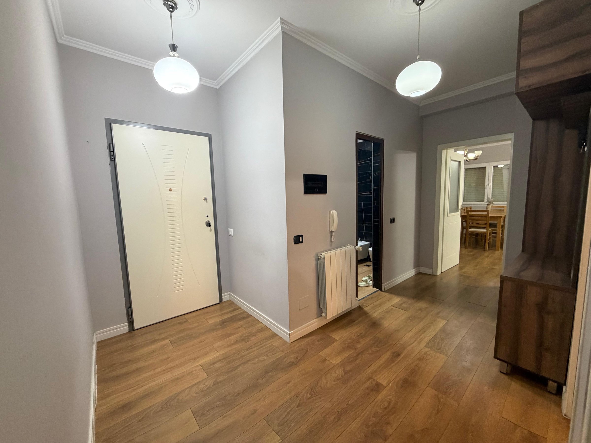 Qira, Apartament 2+1+2blk, Ali Demi, 65.000 Leke/muaj