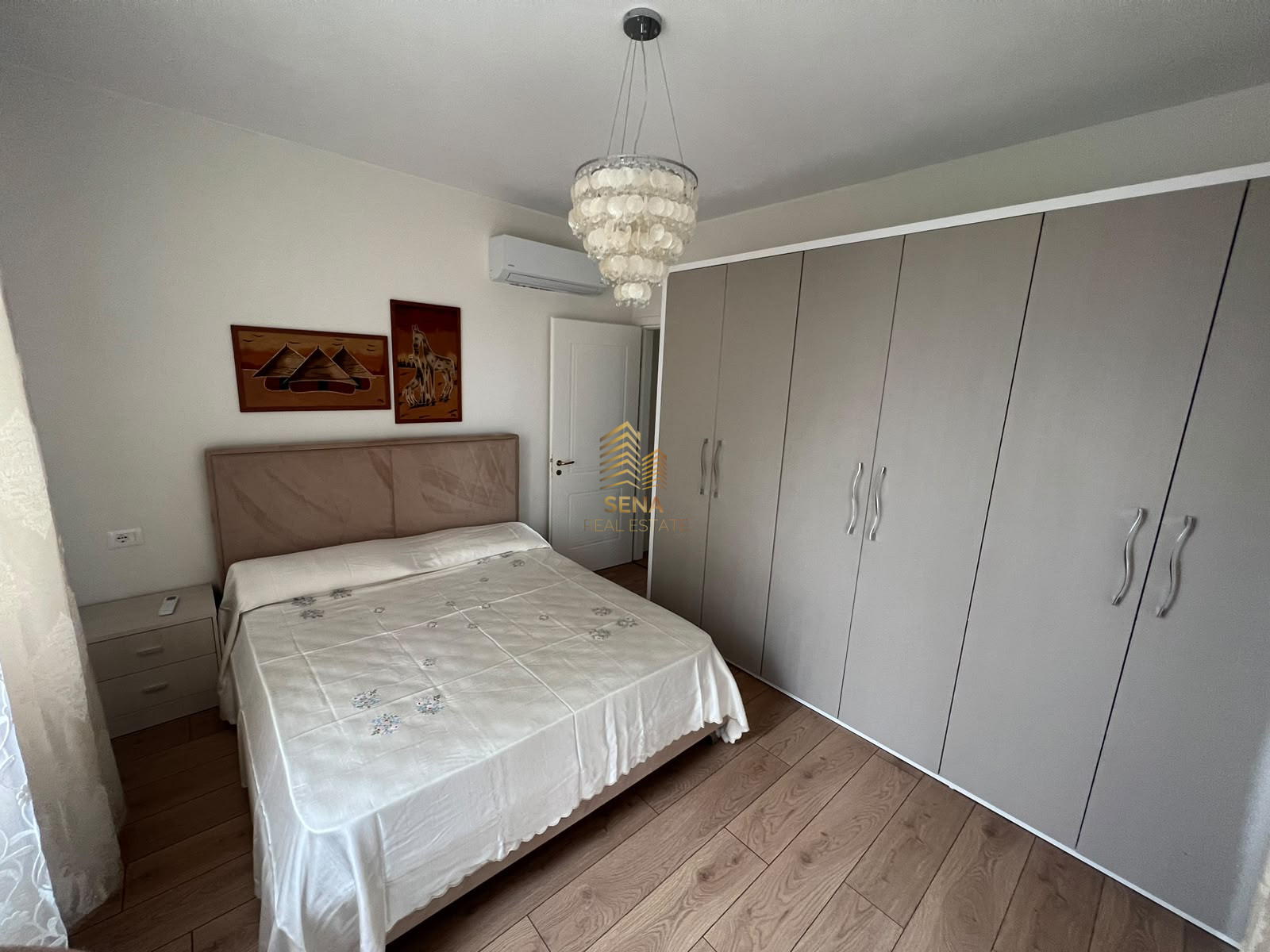 Qira, Hyrje Private 2+1+2blk, Porcelan, 60.000 Leke/muaj