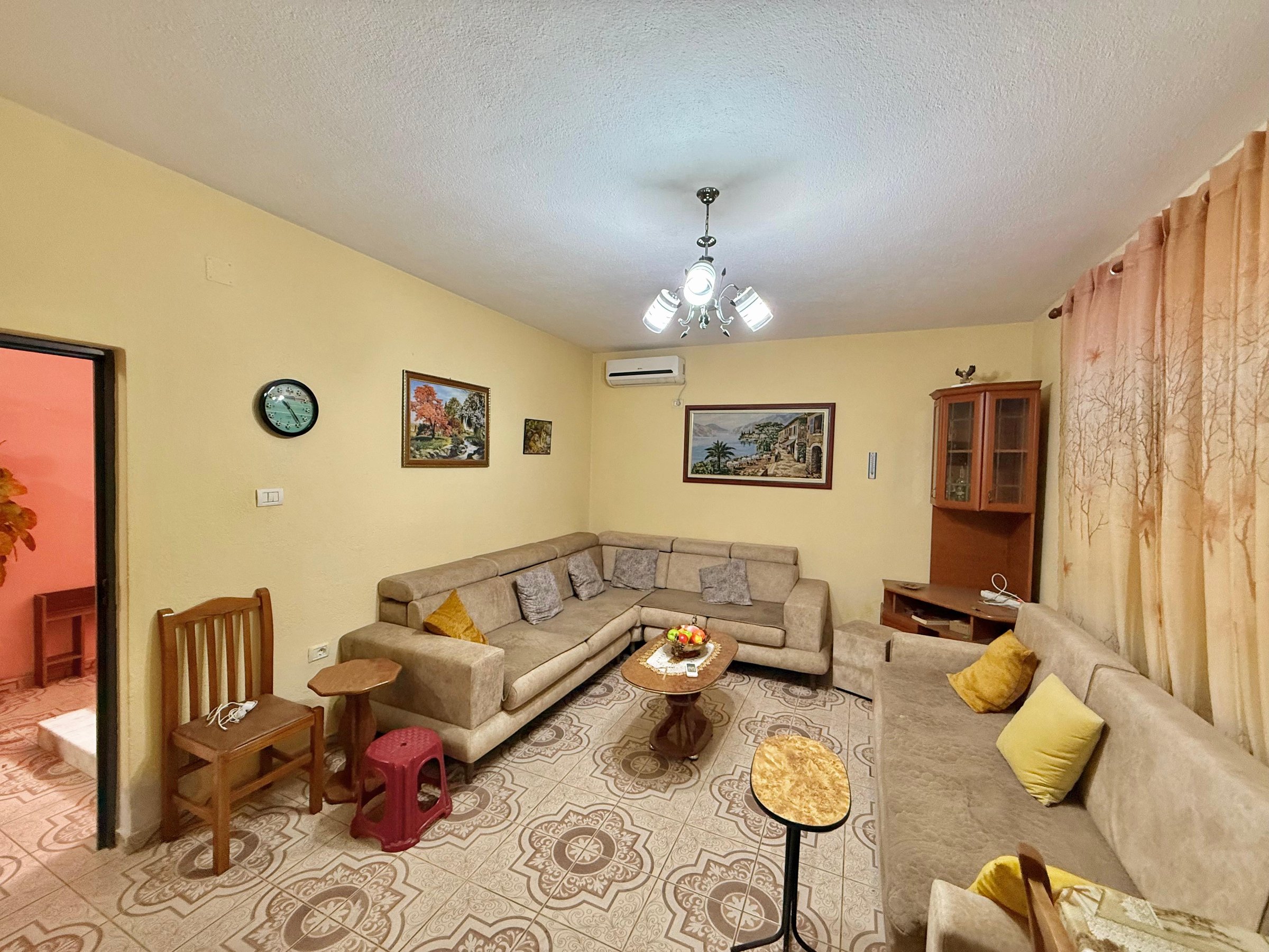 Qira, Shtepi Private 2 kateshe 2+1+blk+Parkim, Allias, 50,000 Lek/muaj