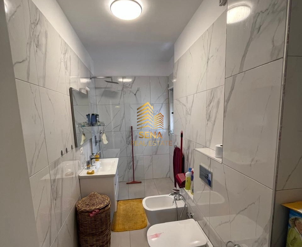 Shitet, Apartament 2+1+Blk, Rruga e Dibres, 215.000 Euro
