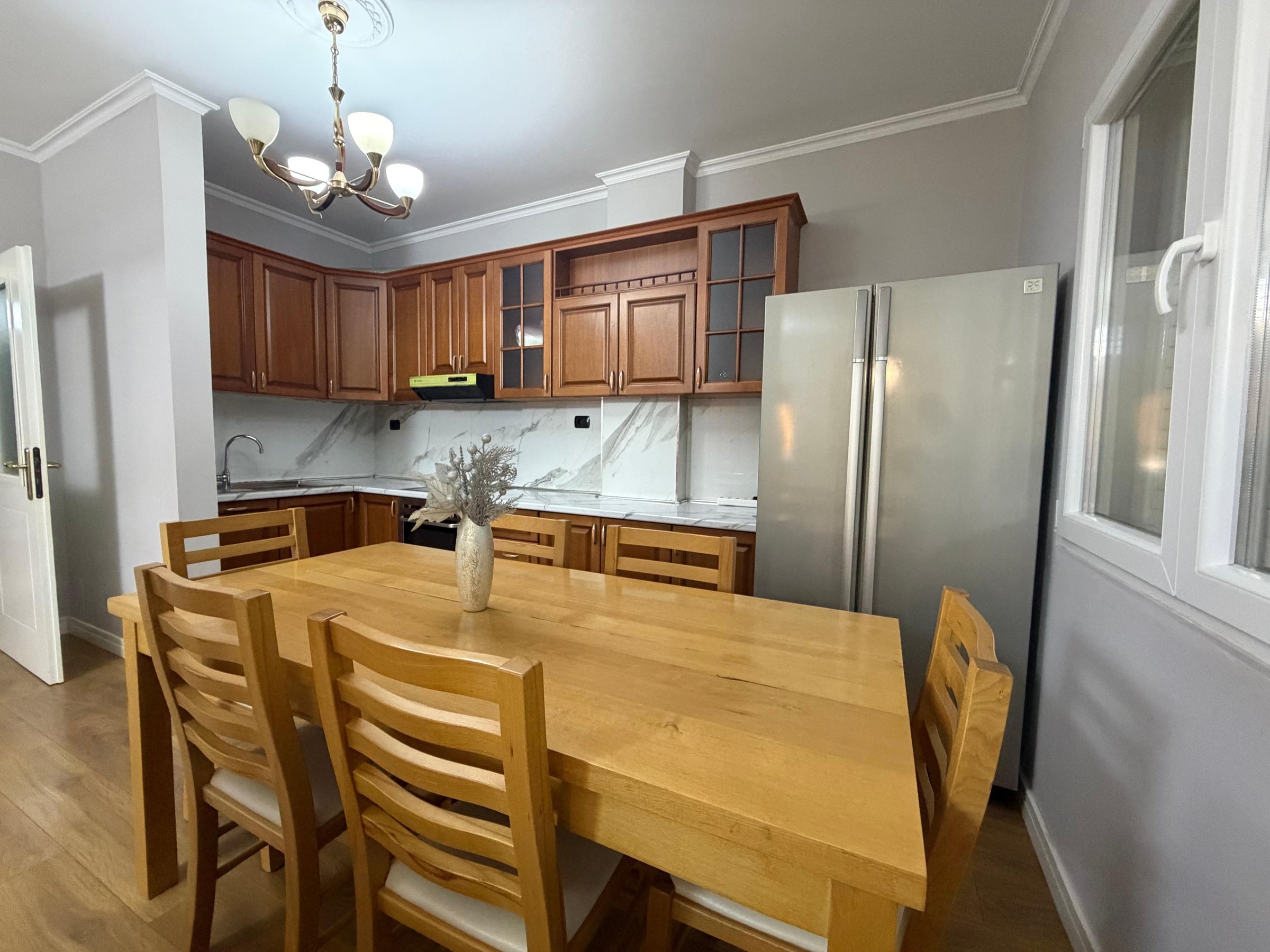 Qira, Apartament 2+1+2blk, Ali Demi, 65.000 Leke/muaj