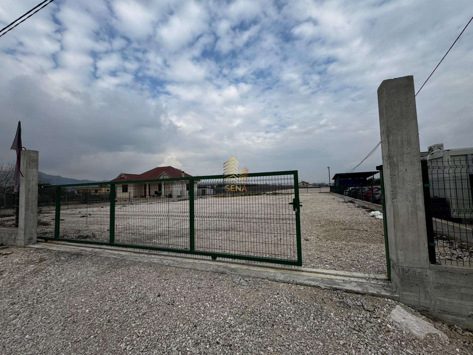 Jepet me qira Toke 1000m², Rinas, 60.000 Leke/Muaj