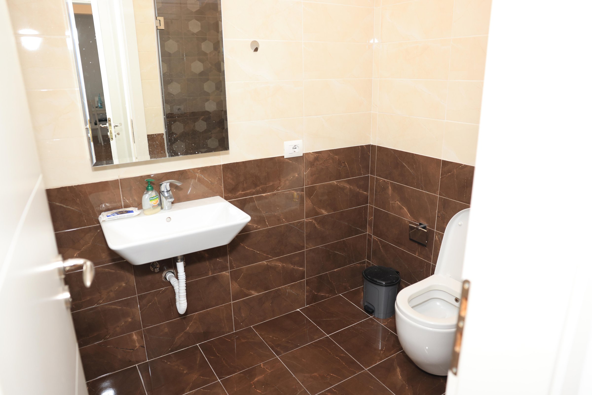 Qira, Apartament 2+1+2+Blk, Kopeshti Botanik, 80.000 Leke/muaj