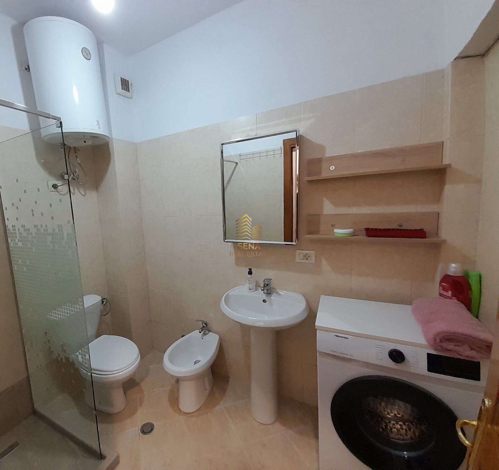 Qira, Apartament 2+1+2blk, Rruga e Kavajes-prane Square 21, 70.000 Lek/Muaj