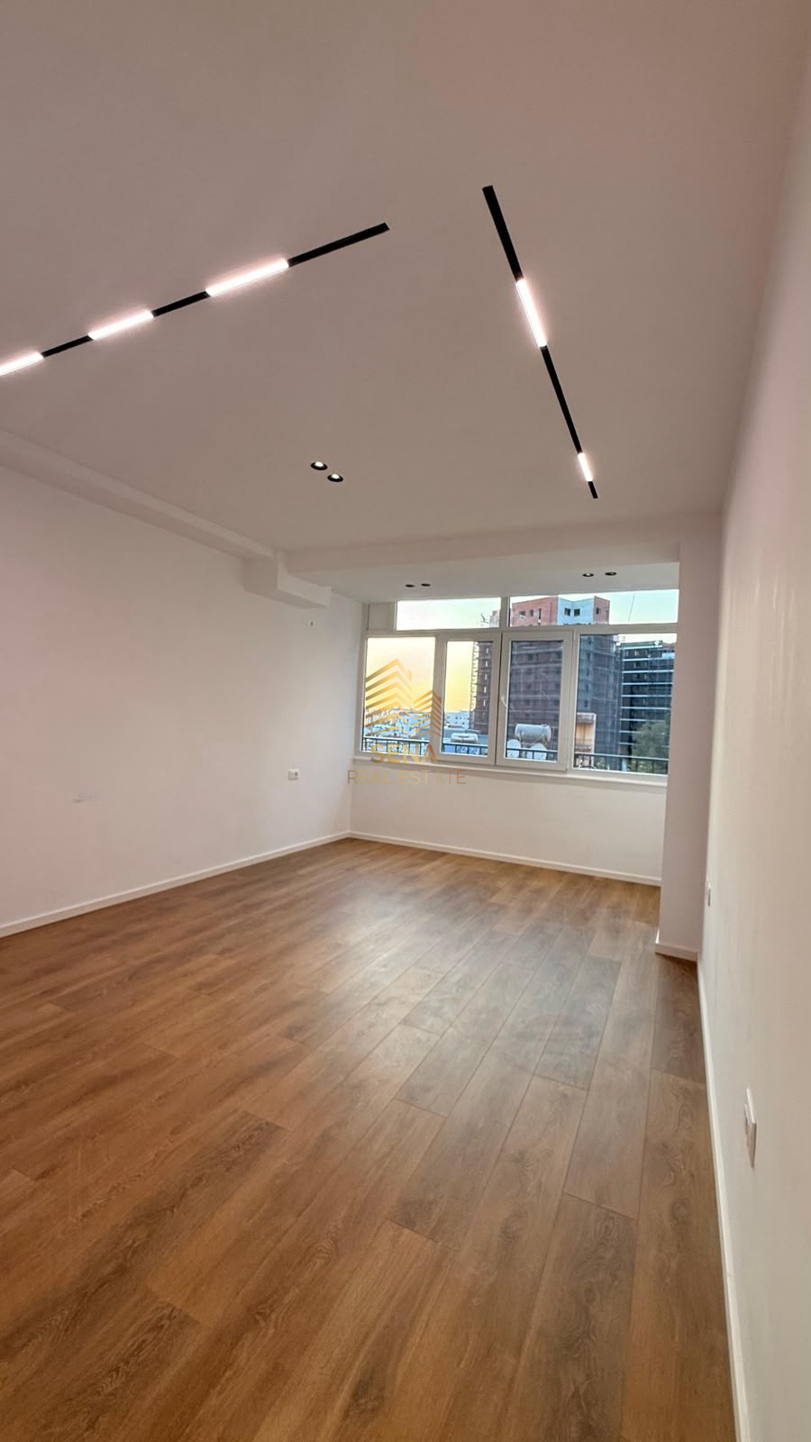 Shitet ,Garsionere, 21 Dhjetori, 115,000 Euro