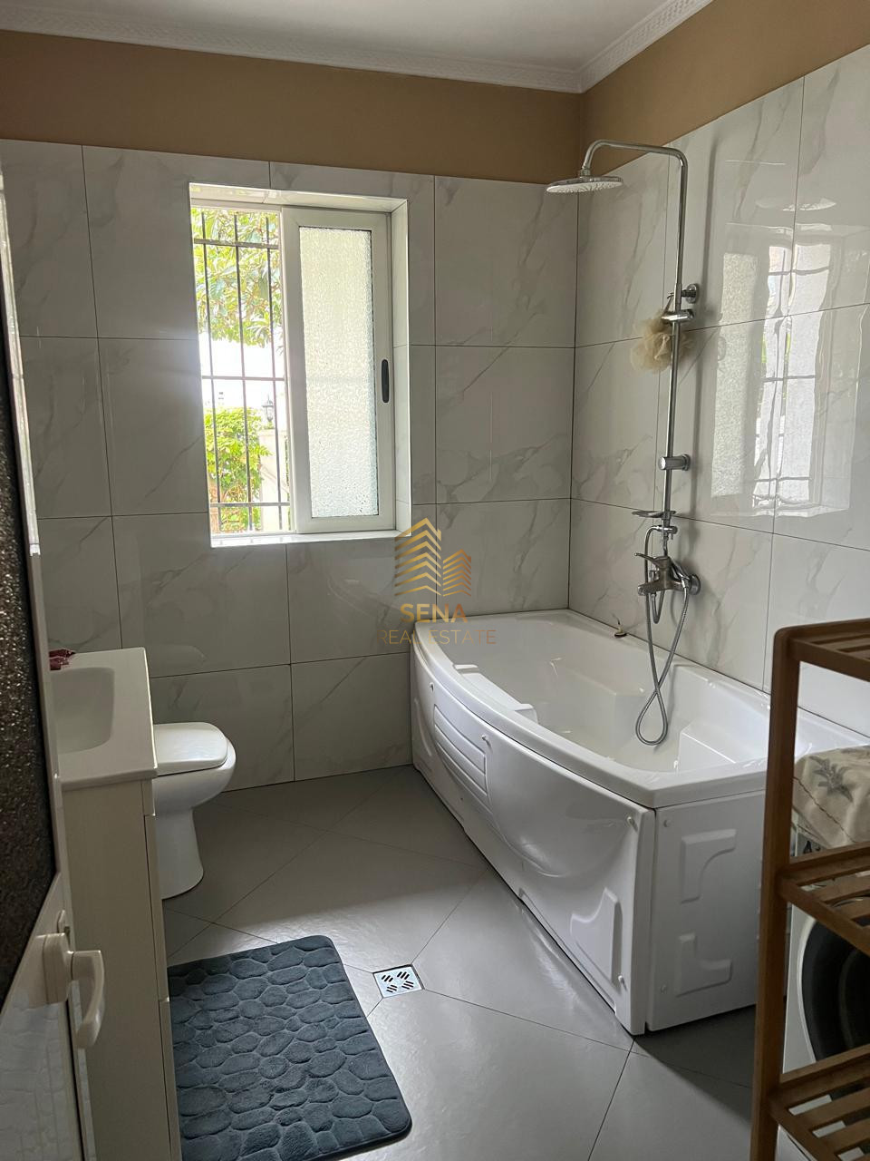 Qira, Hyrje private, 1+1, Spitali QSUT, 50.000 Lek/muaj