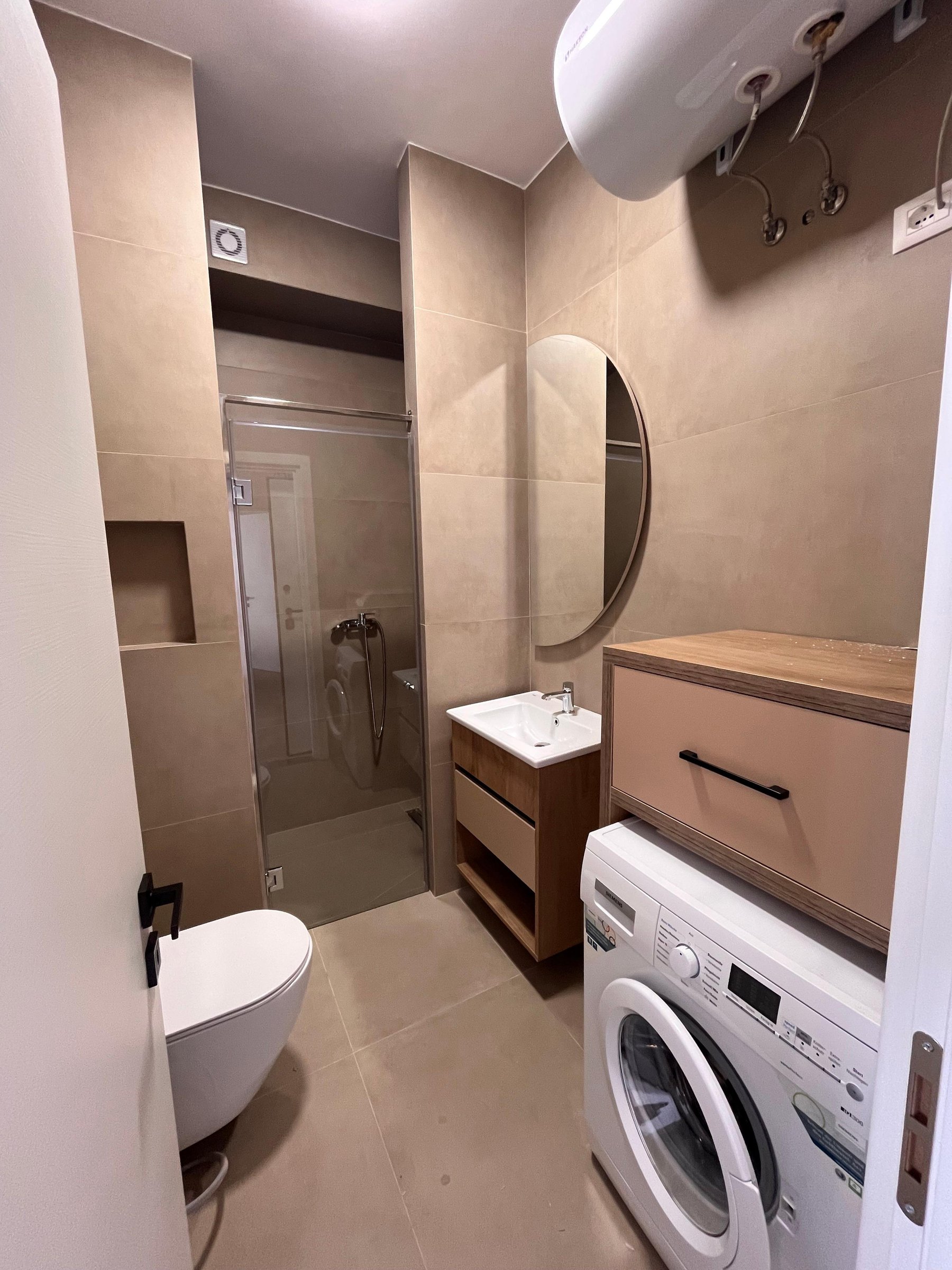 Qira, Apartament 1+1+bllk,Siri Kodra -Prane Hotel Meridianit, 75.000 Lek/Muaj