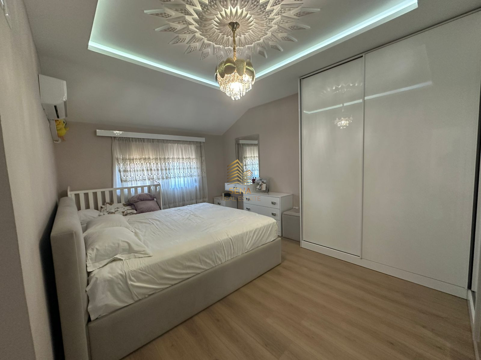 Qira, Apartament 2+1+Verande,Xhamllik,65.000 Leke/muaj