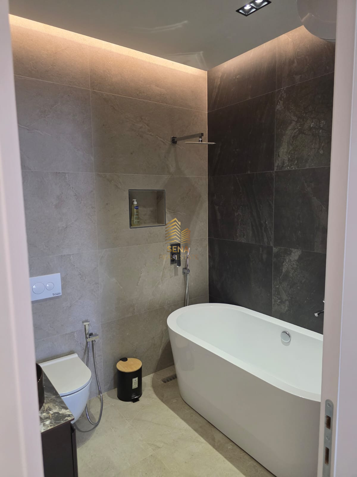 Qira, Apartament 2+1+2+blk+Post Parkimi, Oasis Residence, 1200 Euro/muaj