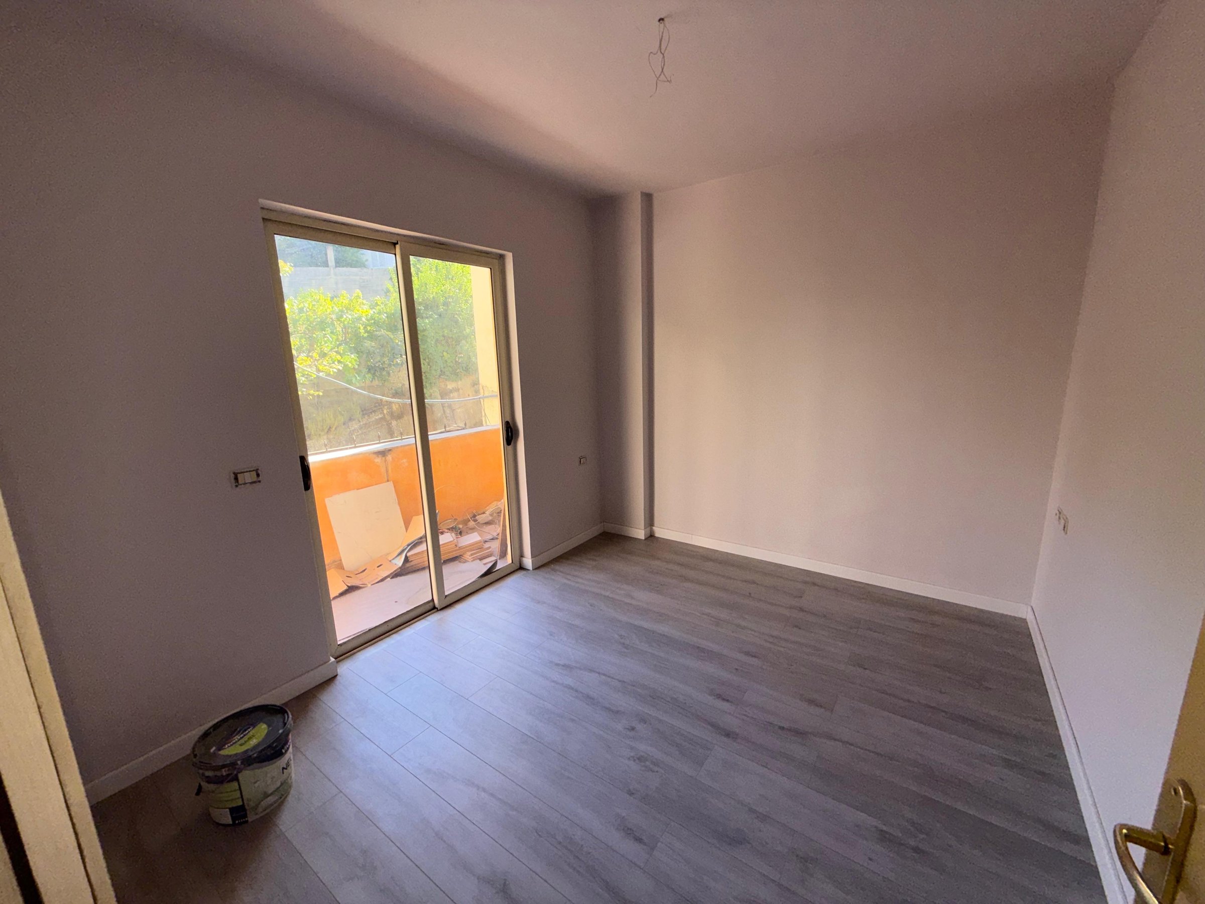 Qira, Apartament 2+1+blk pjeserisht i mobiluar, Fresk, 35,000 Lek/Muaj