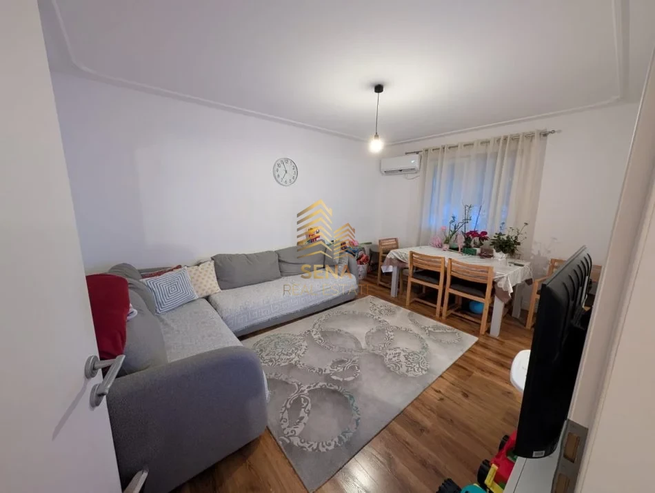 Shitet, Apartament 2+1, Rruga e Kavajes, 16.000.000 Leke