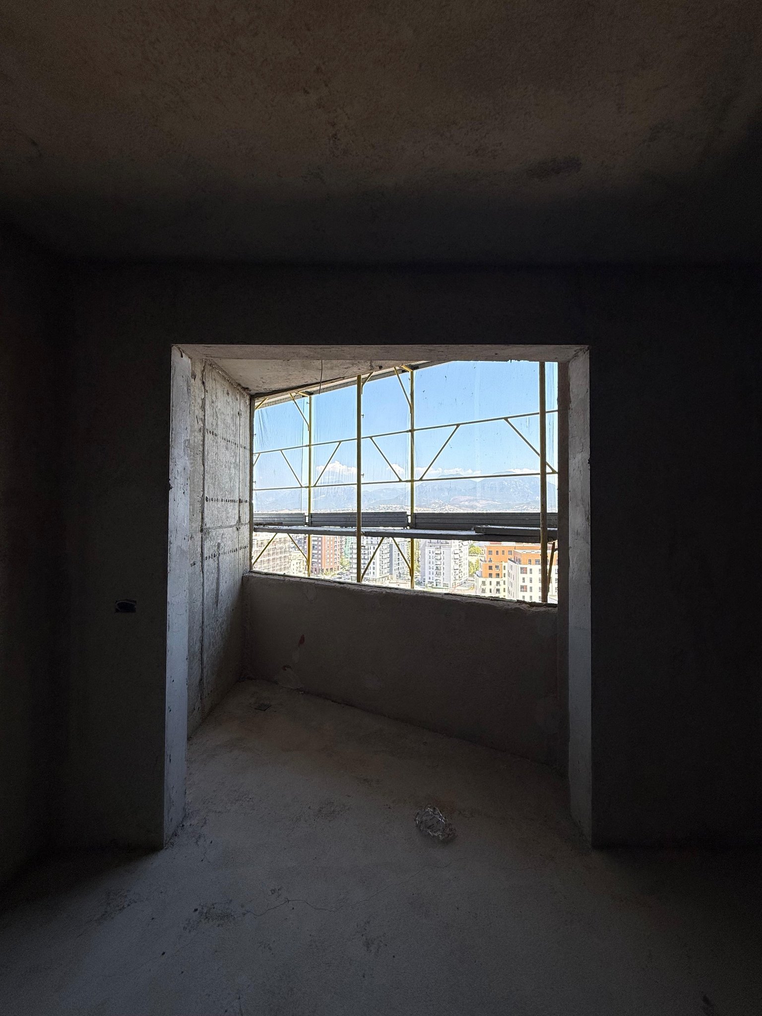 Shitet, Apartament 2+1+2WC+Blk, Rruga Dritan Hoxha – Rezidenca Colonade, 167,000 Euro