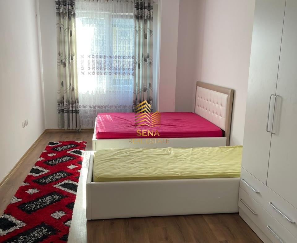 Shitet, Apartament 3+1+2+Blk+2 Poste Parkimi, Kinostudio, 295,000 Euro