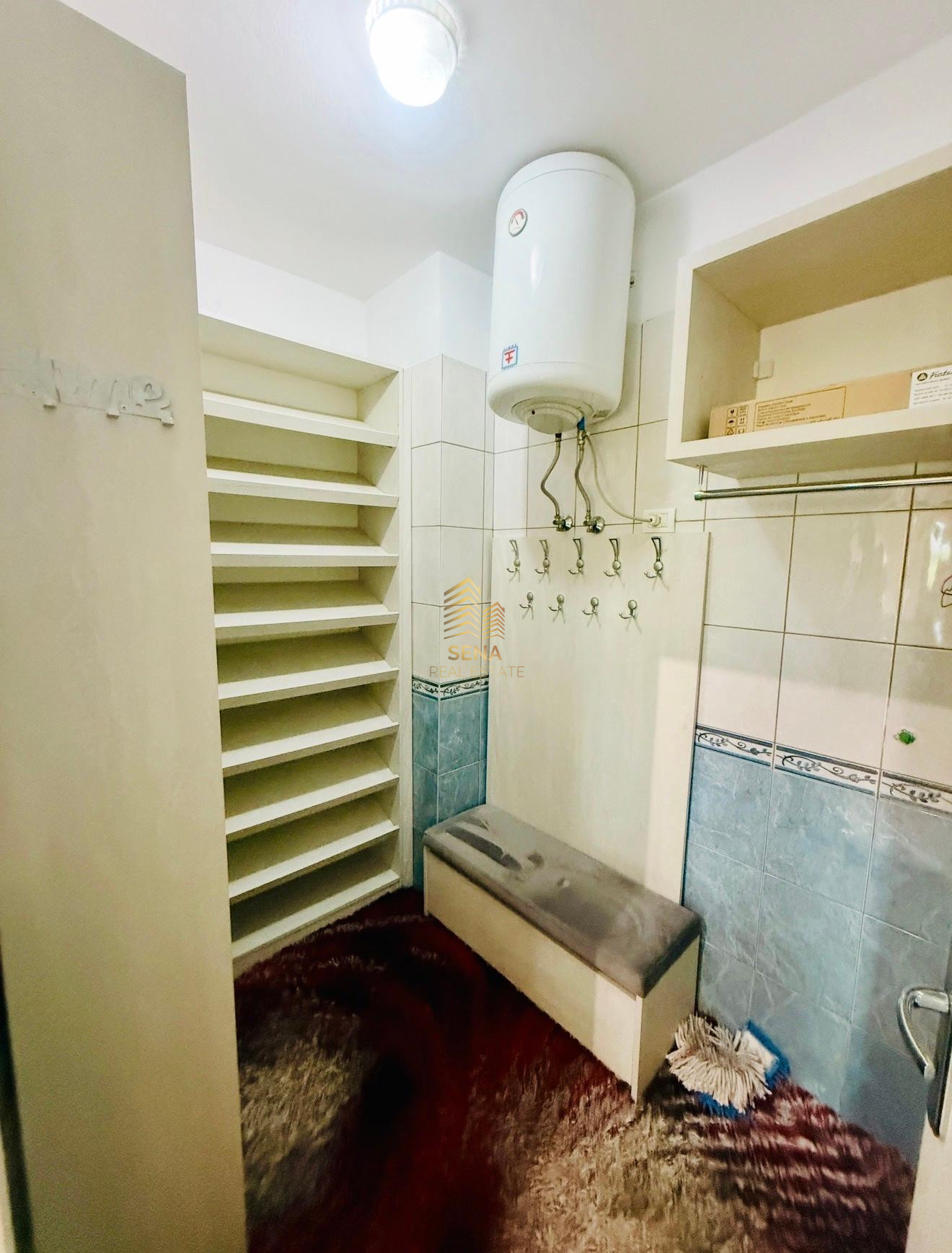 Qira, Apartament 2+1+3blk, Liqeni Thate, 1200 Euro/Muaj