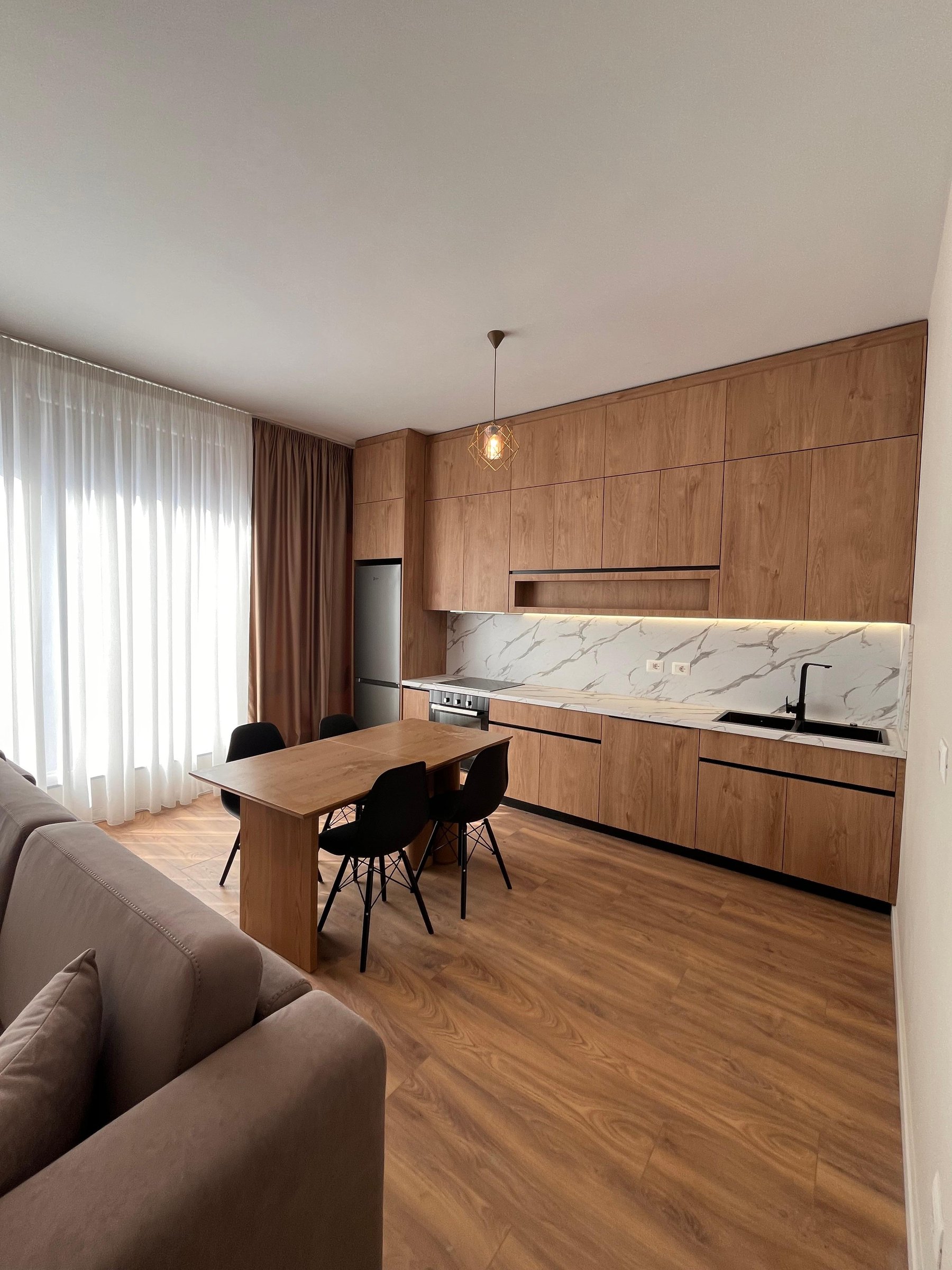 Qira, Apartament 1+1+bllk,Siri Kodra -Prane Hotel Meridianit, 75.000 Lek/Muaj