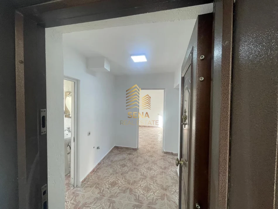 Qira, Apartament 2+1+BlK, Ish Restorant Durresi, 50.000 Leke/Muaj