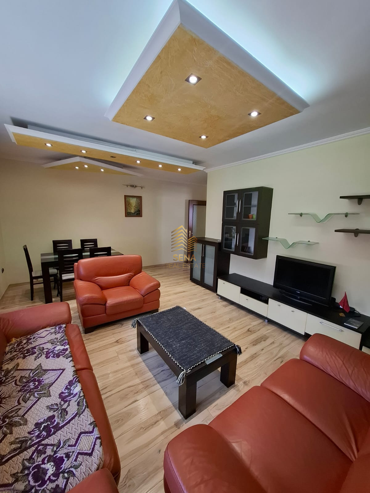 Qira, Apartament 2+1+A, Komuna e Parisit, 85.000 Leke/Muaj