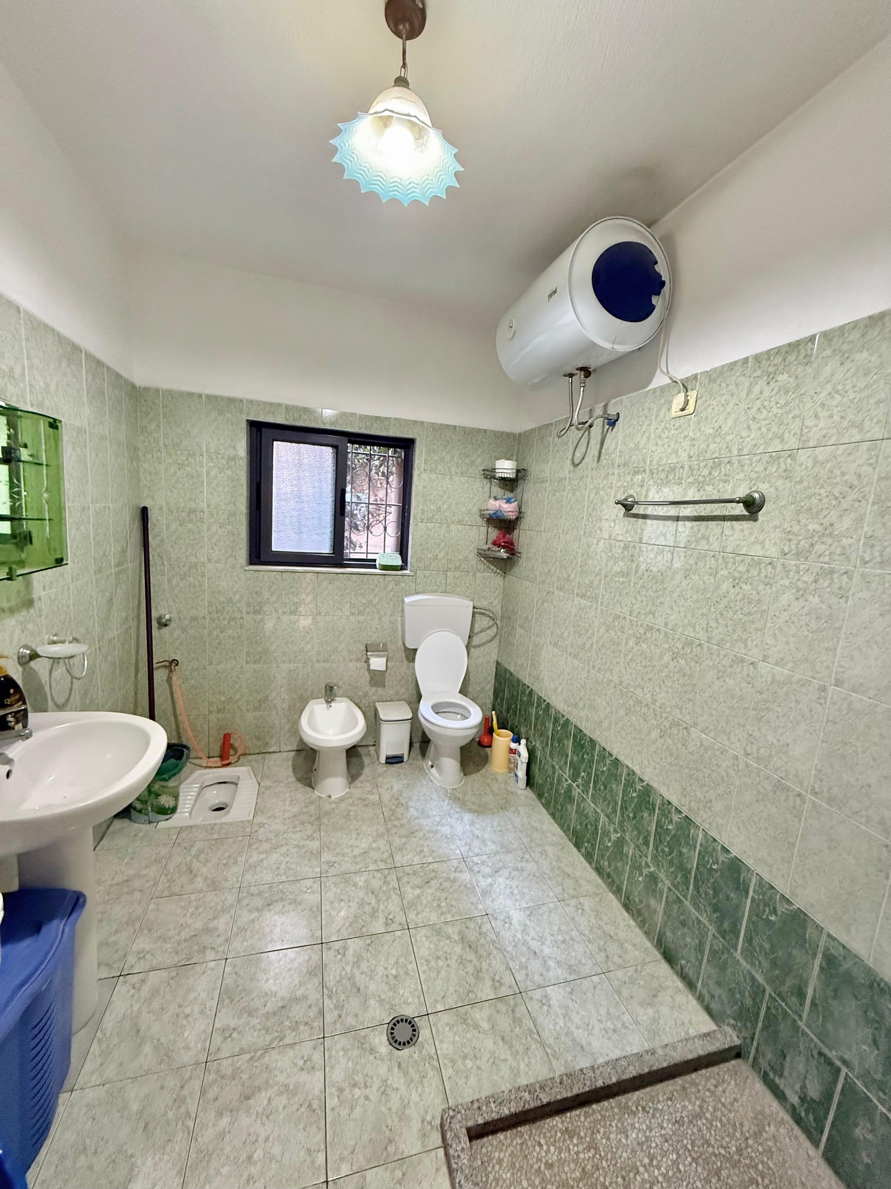 Qira, Shtepi Private 2 kateshe 2+1+blk+Parkim, Allias, 50,000 Lek/muaj