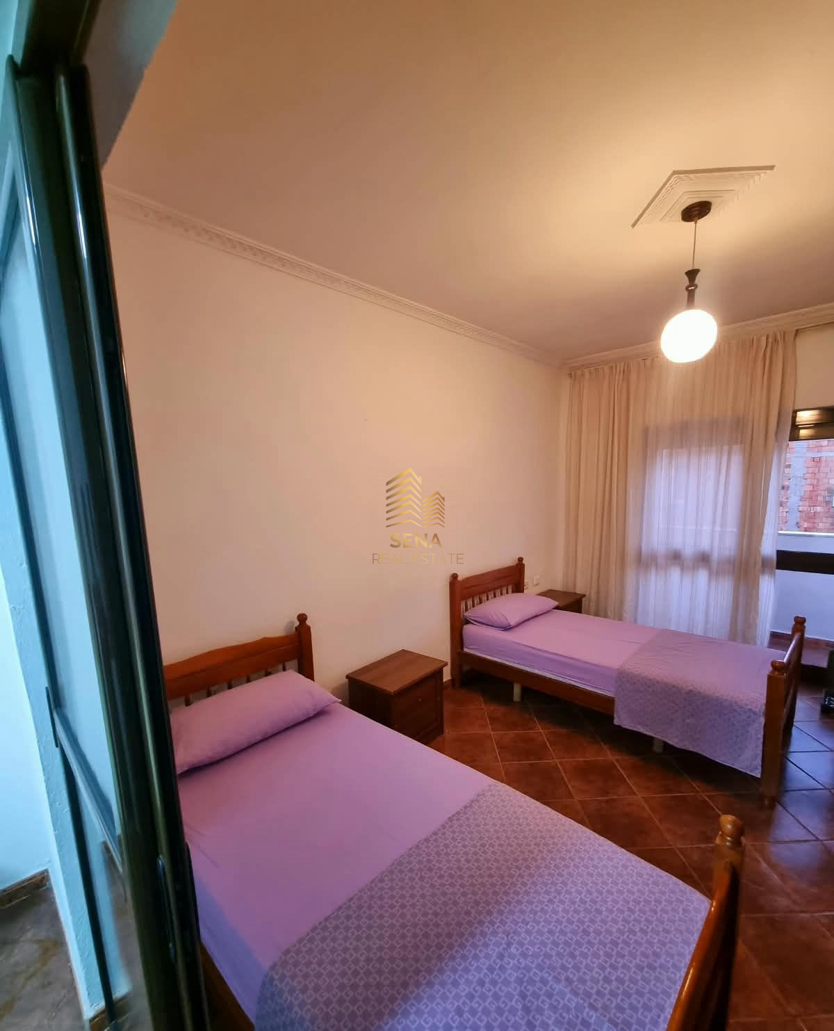 Qira, Apartament 2+1+Kuzhine e vecuar+blk, Prane Liceut – Rruga e Elbasanit, 65.000 Leke/muaj