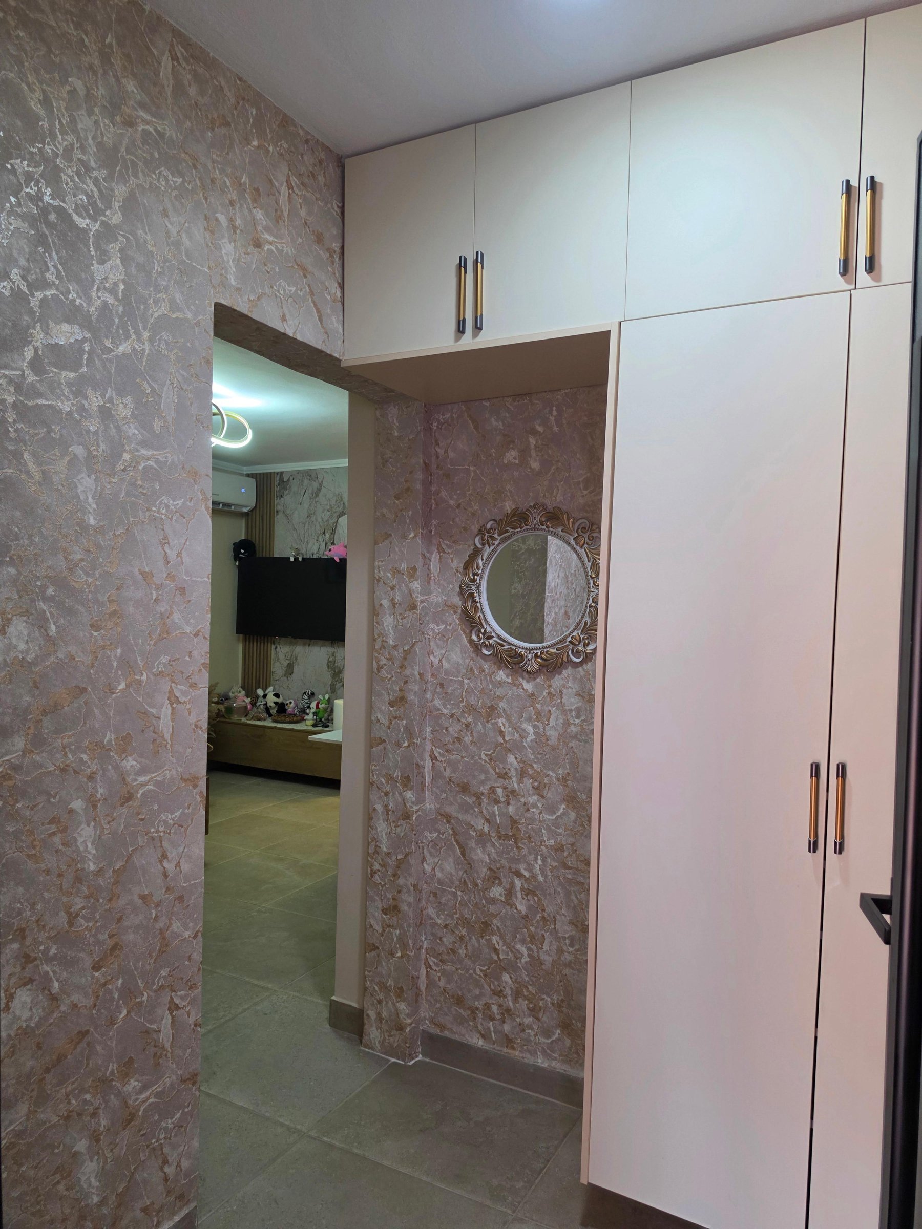 Shitet, Apartament 2+1+Blk, I adaptuar, Rruga e Elbasanit, 15.300.000 Leke