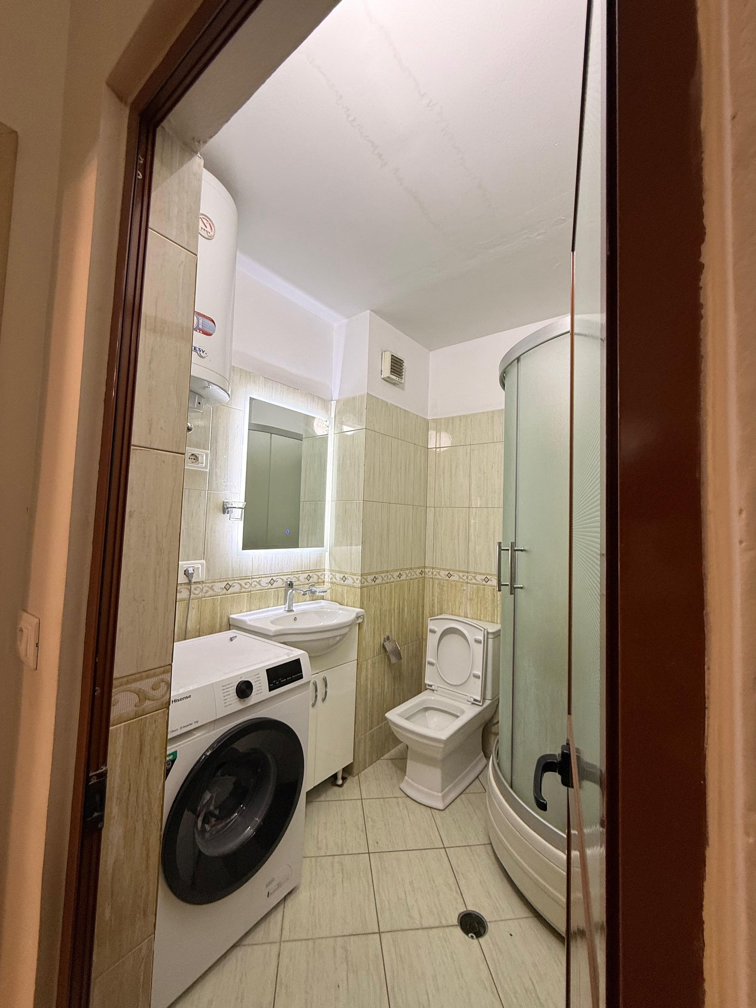 Shitet, Apartament 1+1+Blk, Ali Demi, 135.000 Euro