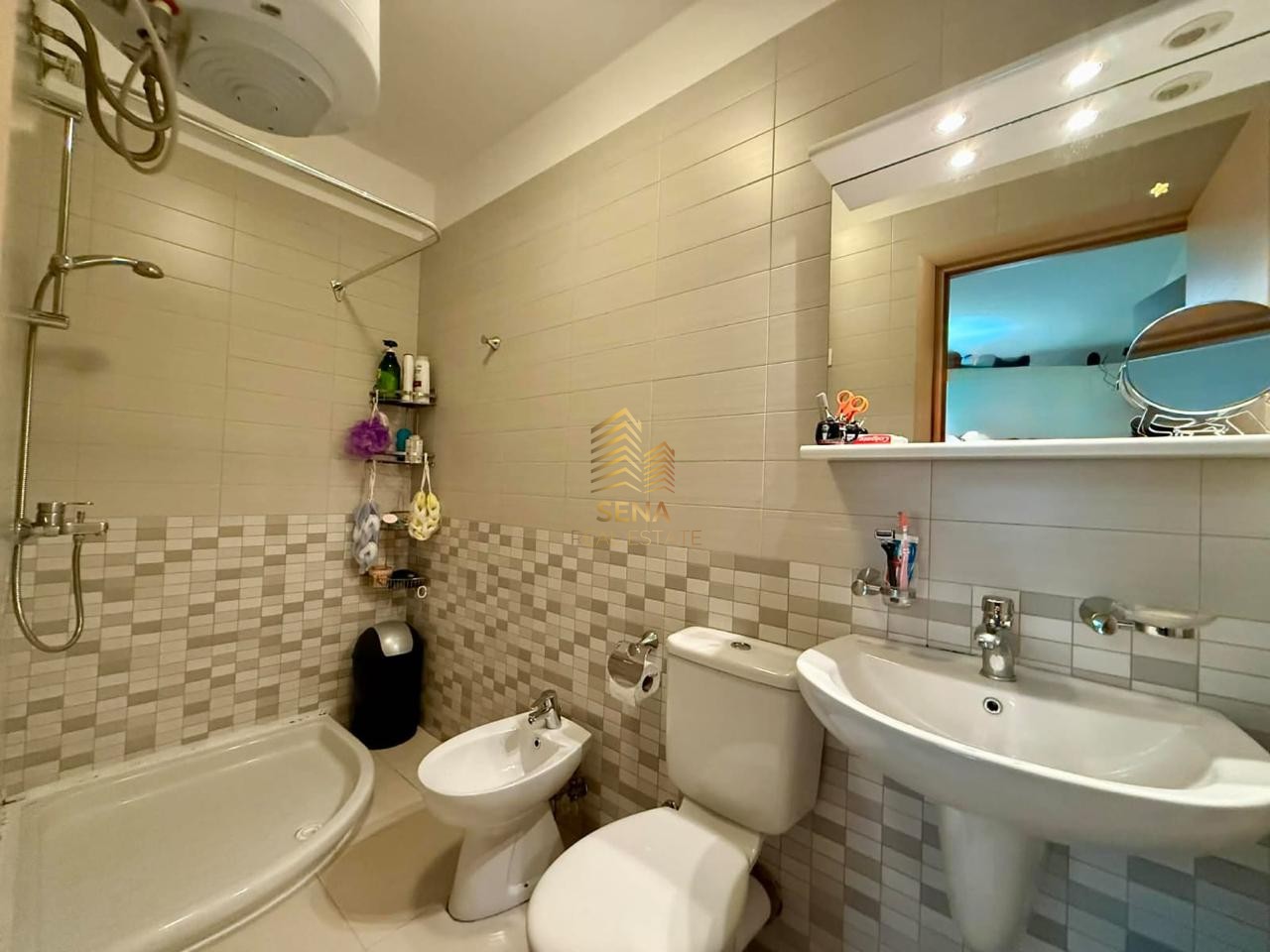 Shitet Apartament 2+1+2+Blk, Kompleksi Ana, 212.000 Euro