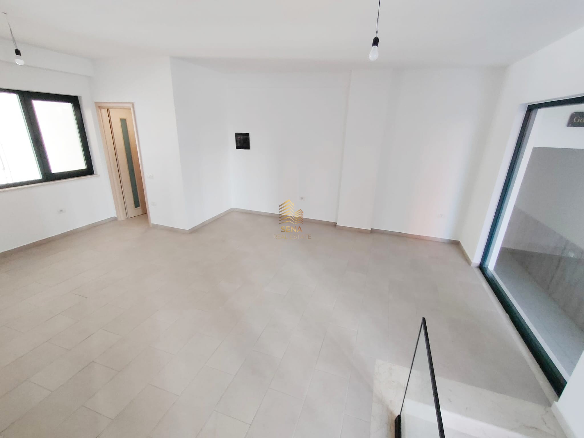 Shitet, Ambient Biznesi, Kompleksi Green City – Astir, 140,000 Euro