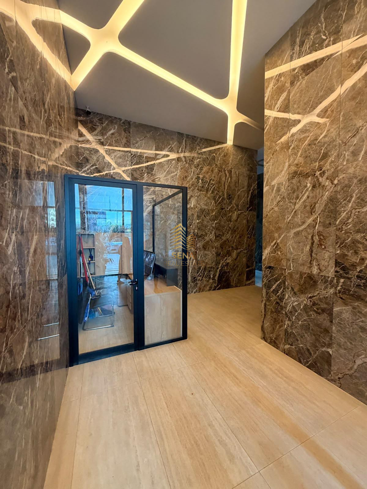Shitet Apartament 2+1+2+2blk, Ish Fusha e Aviacionit, 35.000.000 Leke