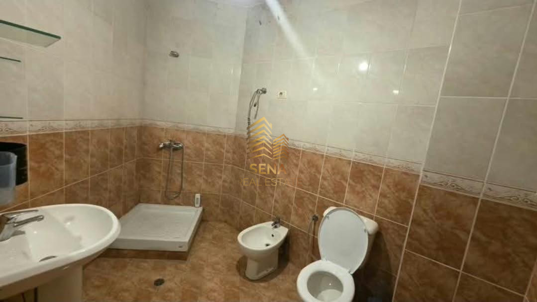 Qira,Apartament,3+1+blk,Selite,60.000 Leke/muaj