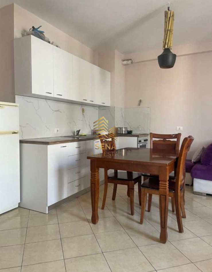 Qira, Apartament, 1+1+2blk, Yzberisht, 40.000 Leke/Muaj