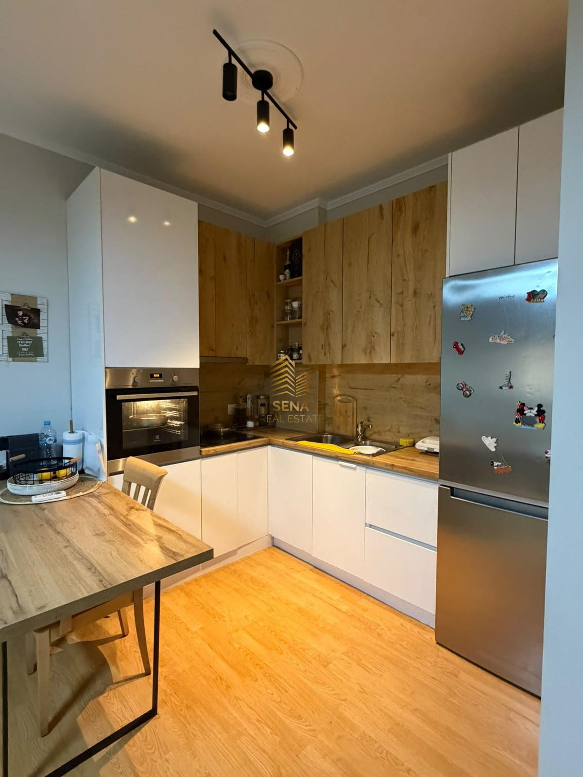 Qira, Apartament 2+1+2+blk, 21 Dhjetori, 90.000 Leke/muaj