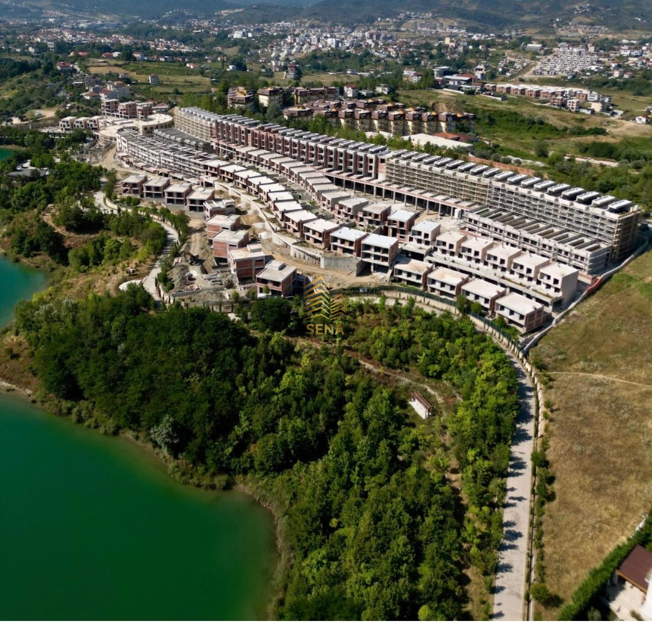 Shitet Triplex,3+1+3+3blk+Pishine,Swan Residence-Farke, 420.000 EURO