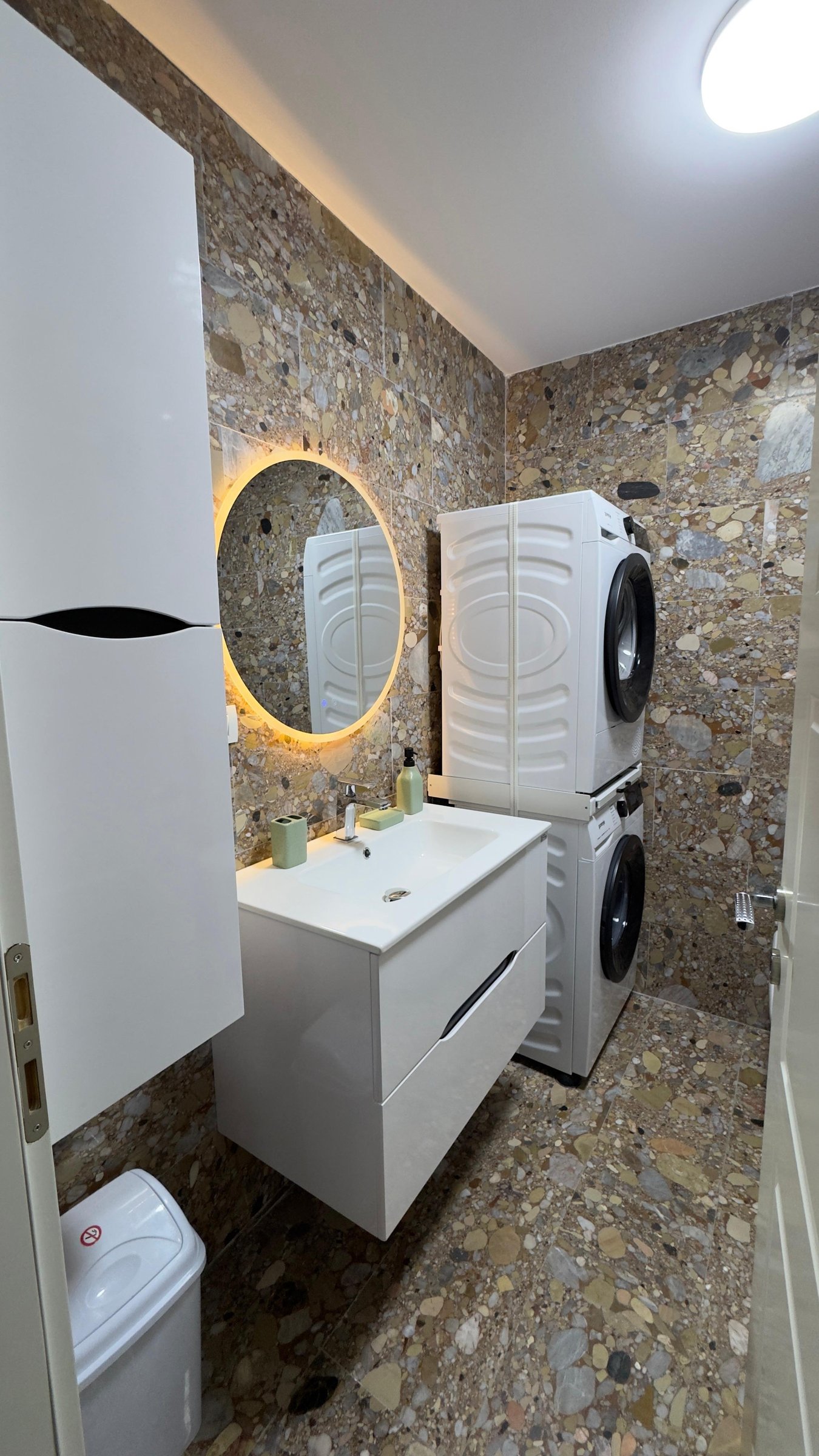 Qira, Apartament 2+1+2+blk,Liqeni i Thate, 90.000 Leke/muaj