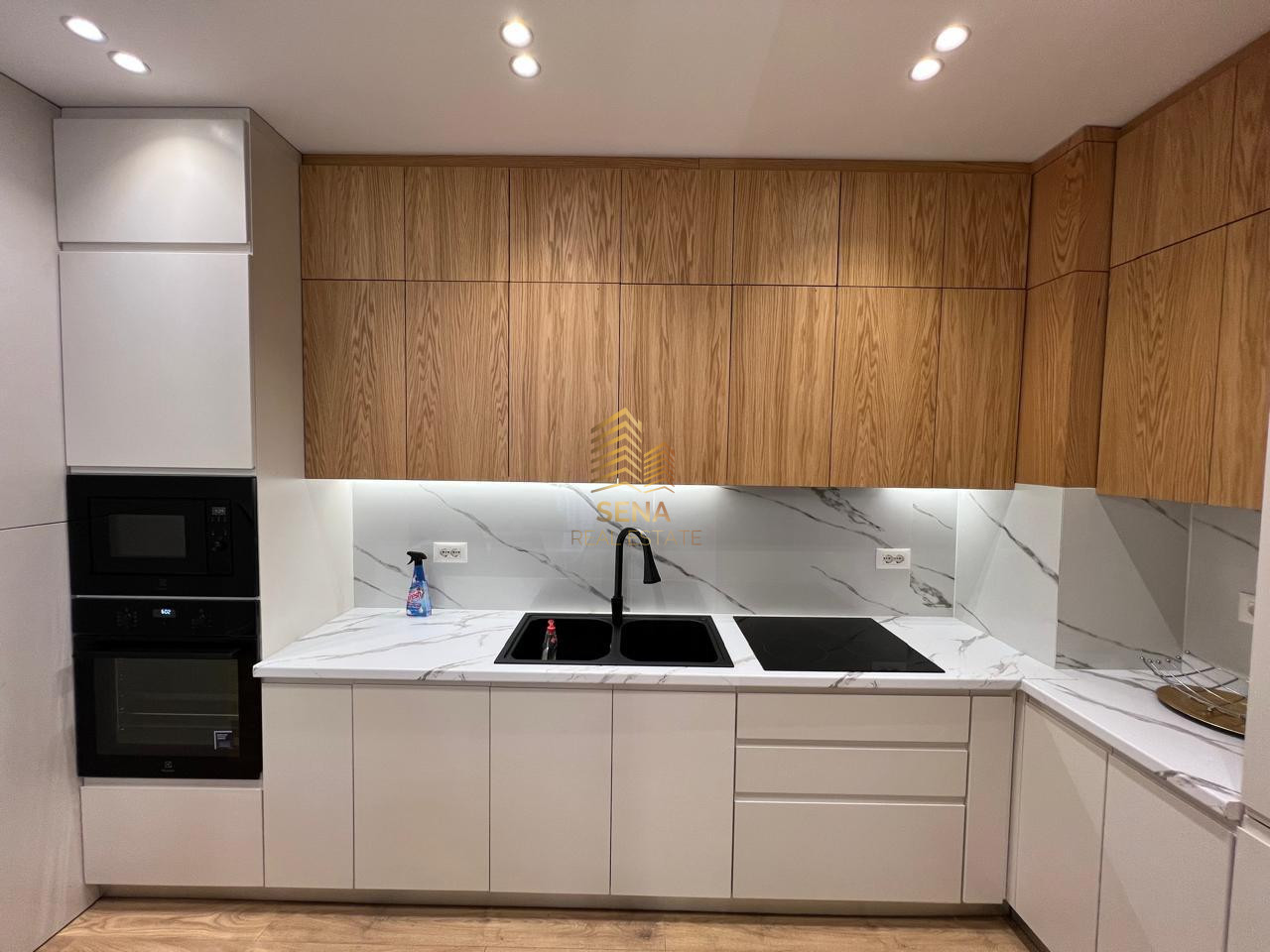 Shitet Apartament 2+1+Blk, Rruga e Kavajes, 22.250.000 Leke