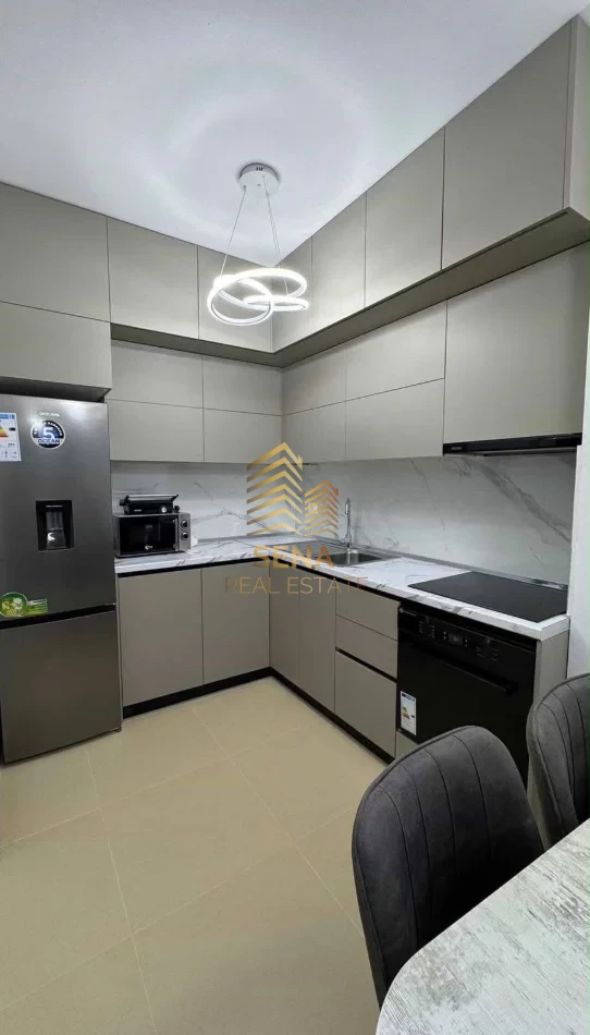 Qira, Apartament 2+1+2+Blk, Ish Parku i Autobuzeve, 700 Euro/Muaj