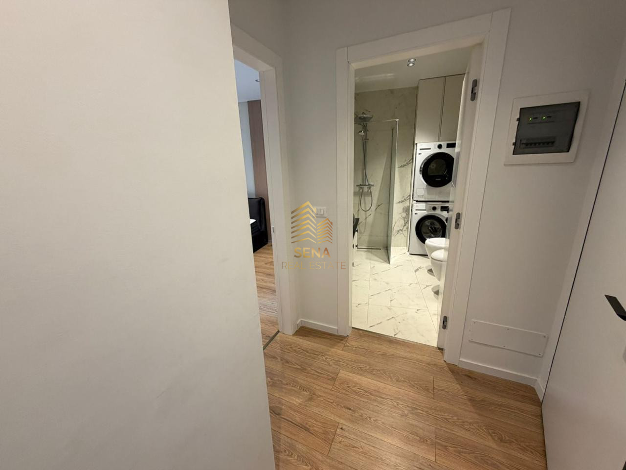 Shitet, Apartament 1+1 +blk+ Post Parkimi, Lake View Residence. 345.000 Euro