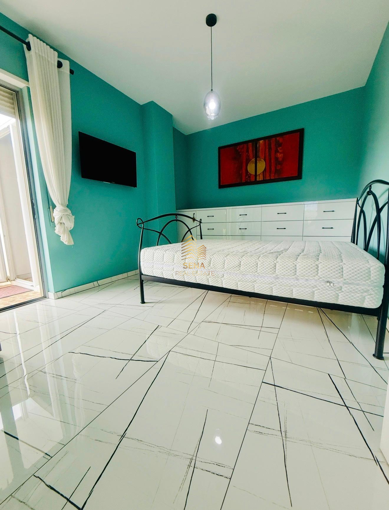 Qira, Apartament 2+1+3blk, Liqeni Thate, 1200 Euro/Muaj