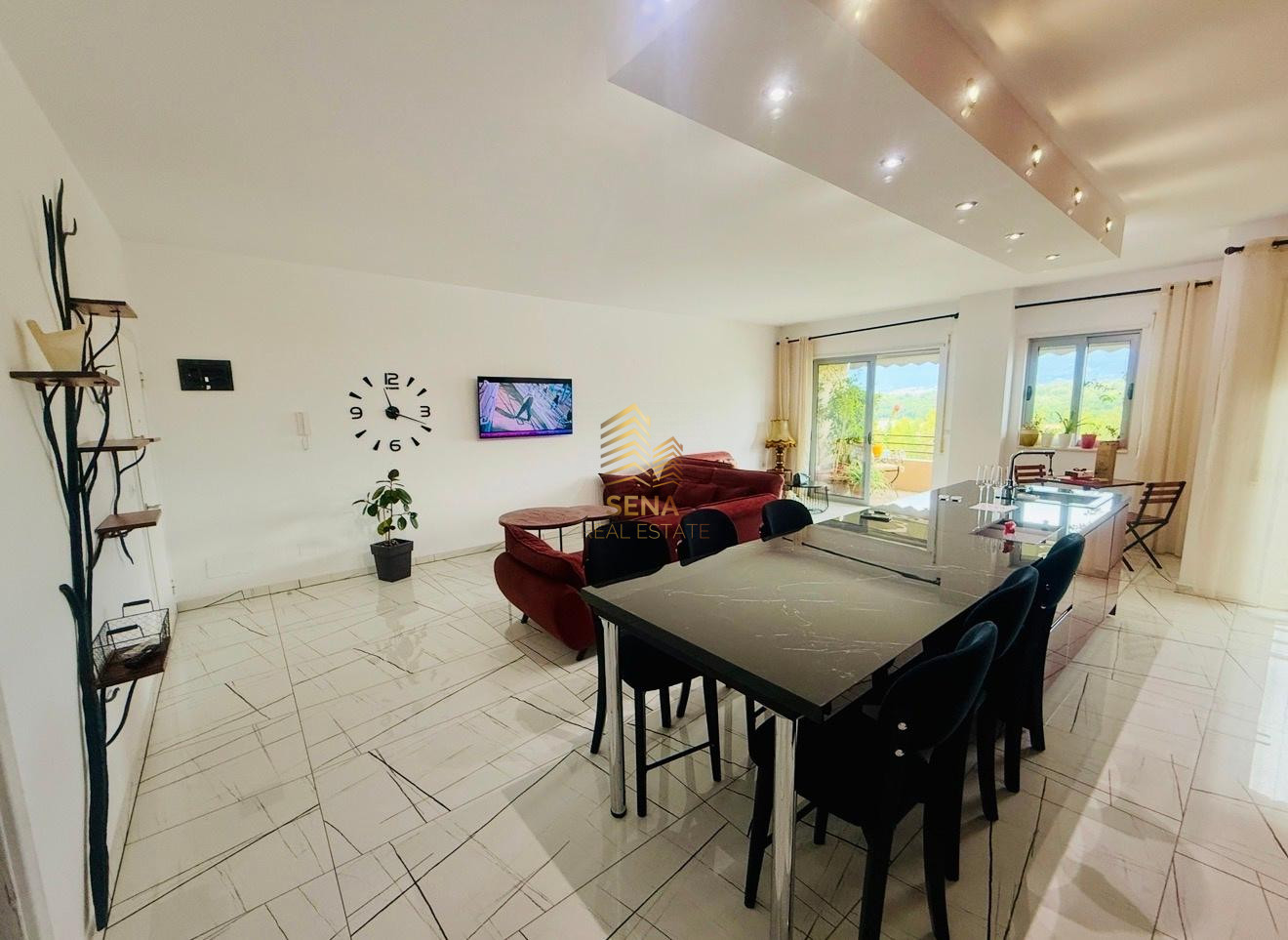 Qira, Apartament 2+1+3blk, Liqeni Thate, 1200 Euro/Muaj