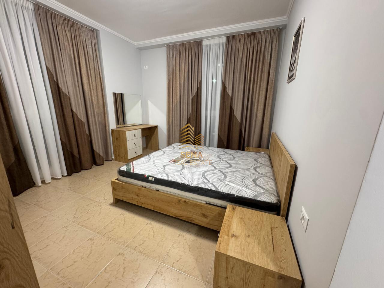 Qira, Apartament 2+1+2+Blk, Bulevardi i Ri, 80.000 Lek/muaj