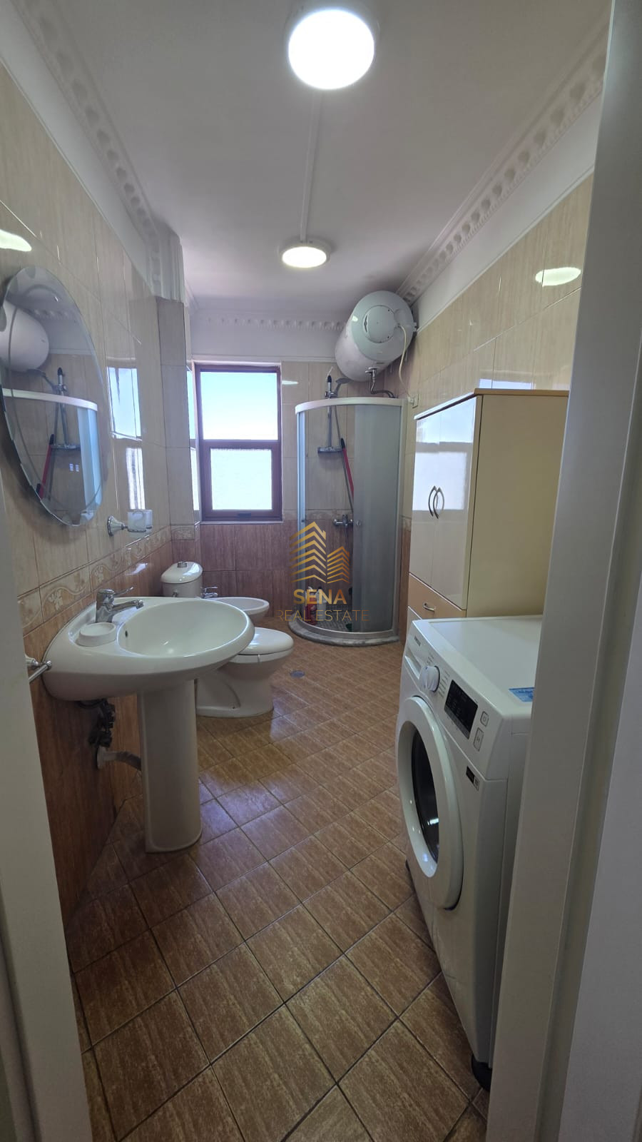 Qira, Apartament 2+1, Xhamllik, 60.000 Leke/muaj