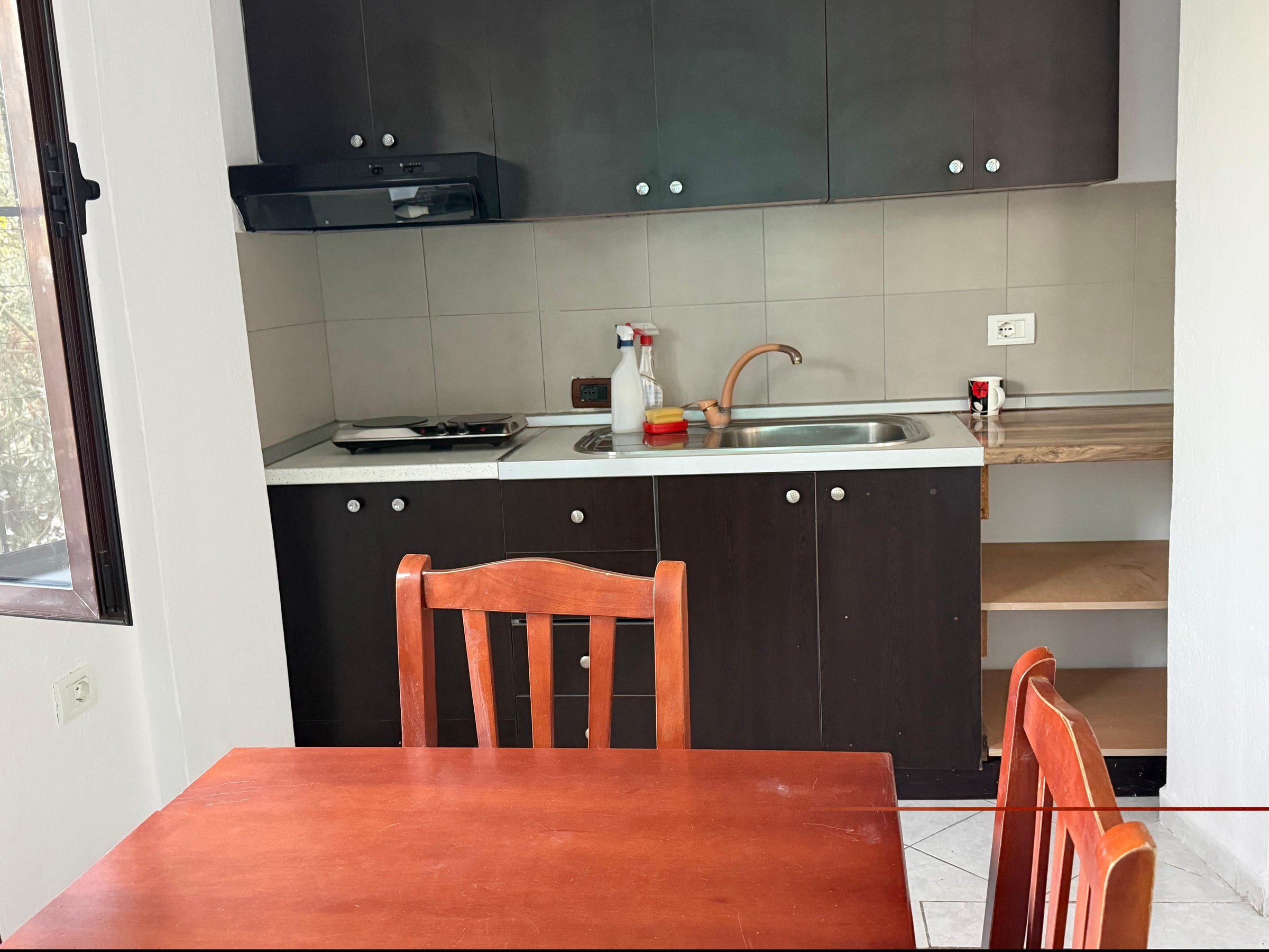 Qira, Hyrje Private 1+1, Vilat Gjermane ,30.000 Leke/muaj