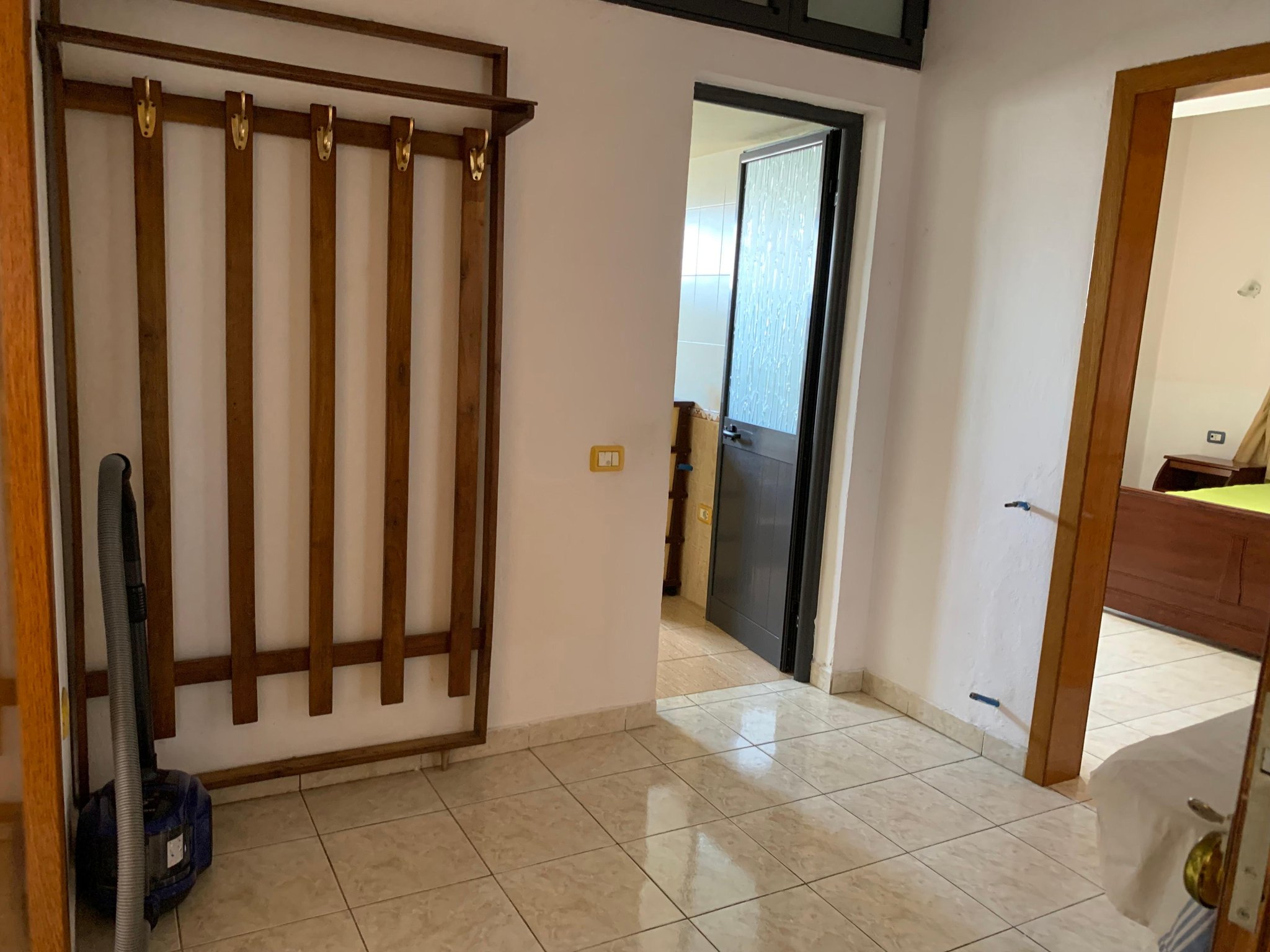 Qira, Hyrje Private, 2+1+blk, Kodra e Priftit, 48.000 Leke/Muaj