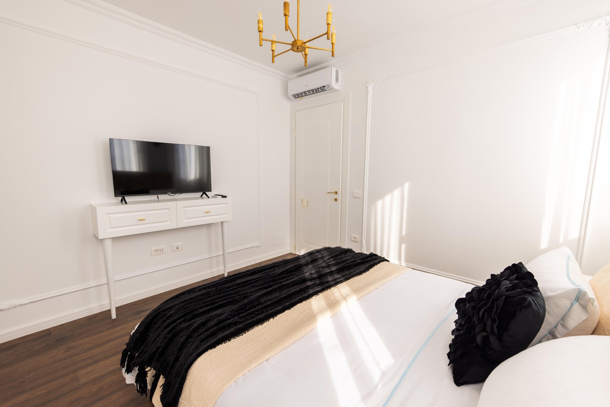 Qira, Apartament 1+1+Bllk,Astir-Prane Vila L 2021,57.000 Leke/muaji