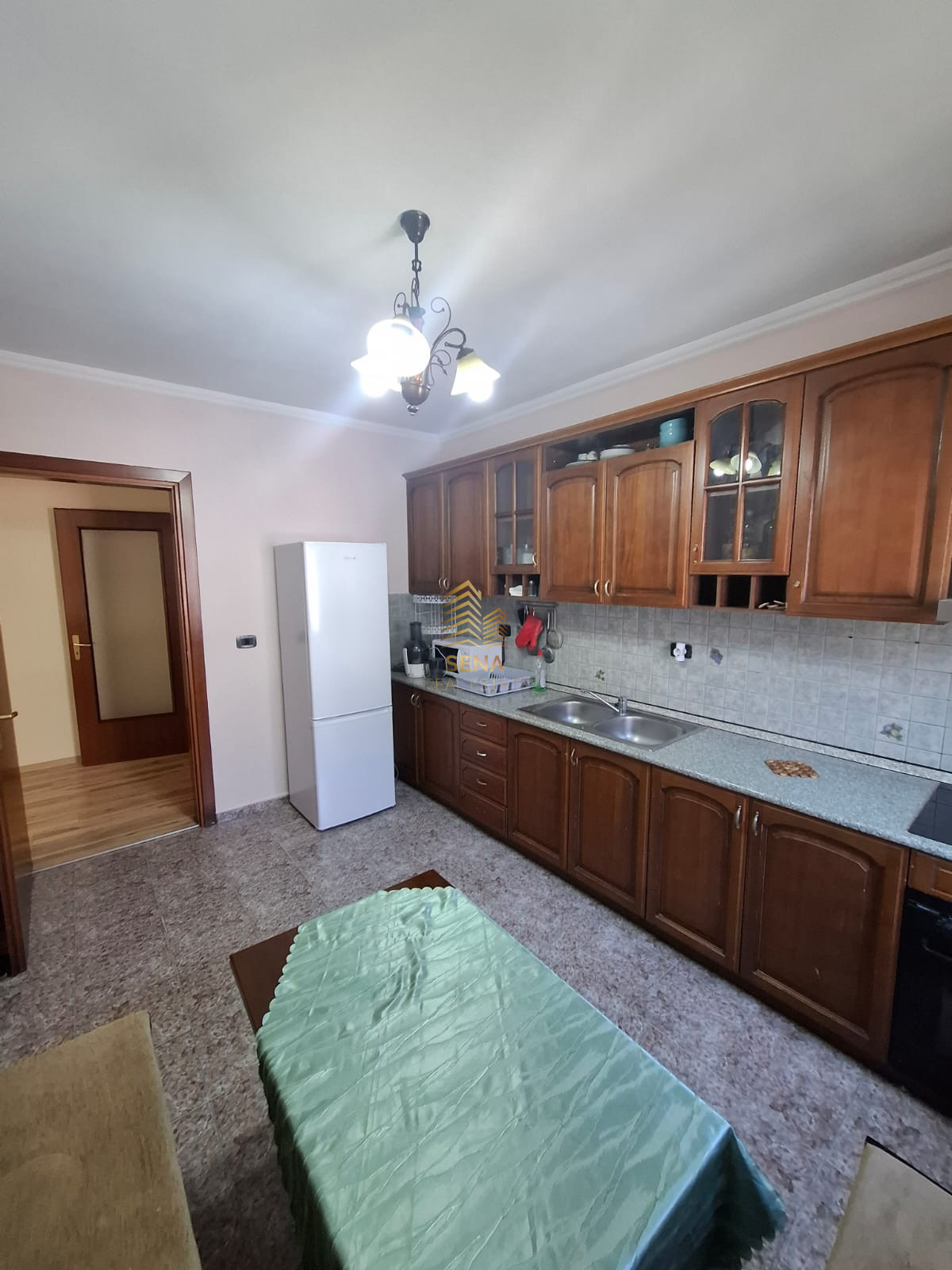 Qira, Apartament 2+1+A, Komuna e Parisit, 85.000 Leke/Muaj