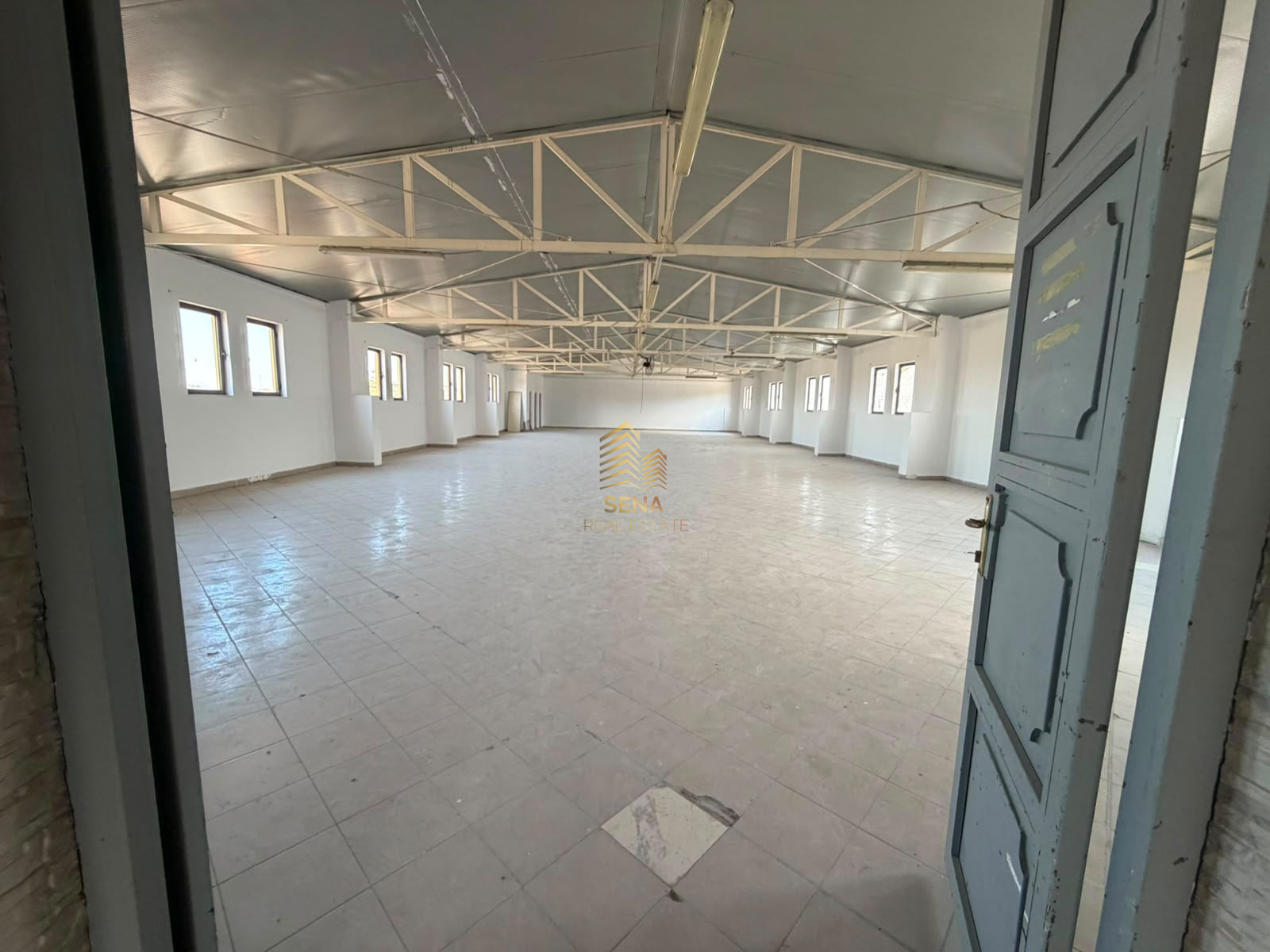 Qira, 2 kate Ambient Biznesi 1060m2, Allias, 350,000 Lek/muaj Bruto