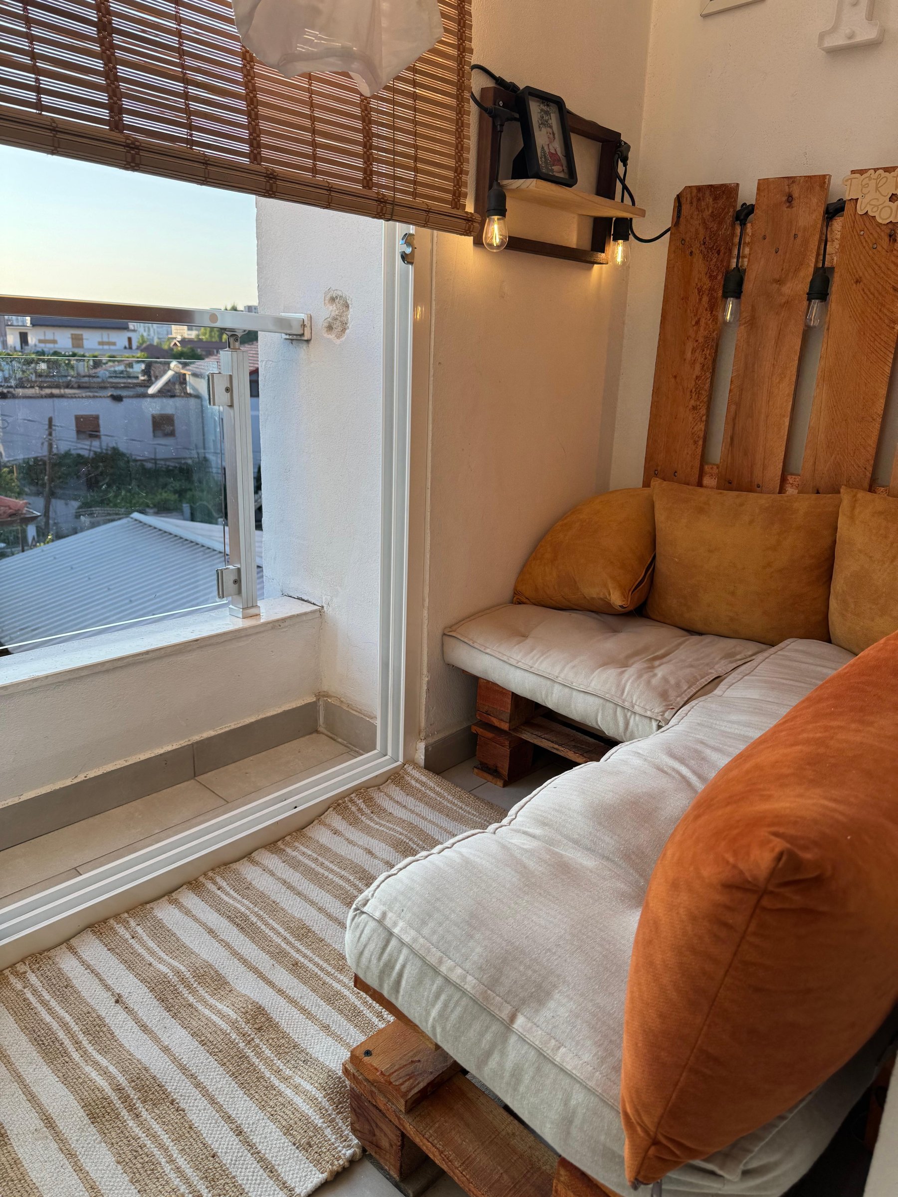Shitet Apartament 2+1+2+blk+Post Parkimi, Inxhinieria e Ndertimit , 299.000 Euro