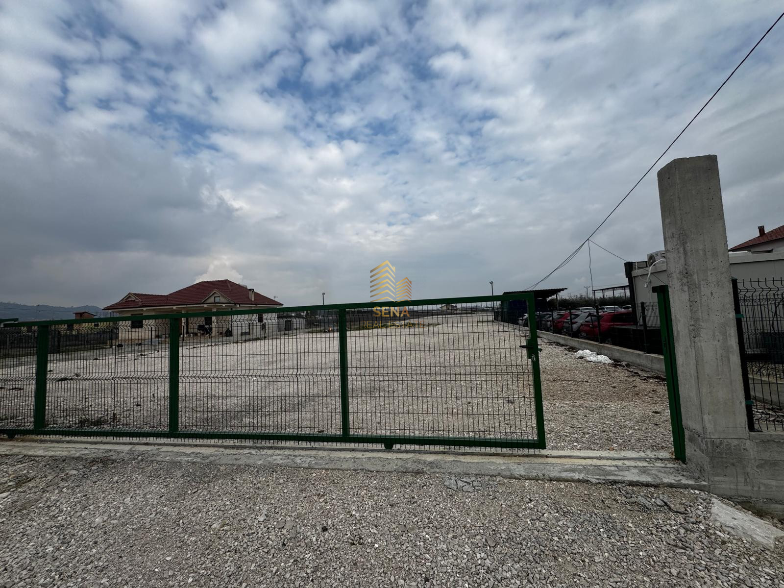 Jepet me qira Toke 1000m², Rinas, 60.000 Leke/Muaj