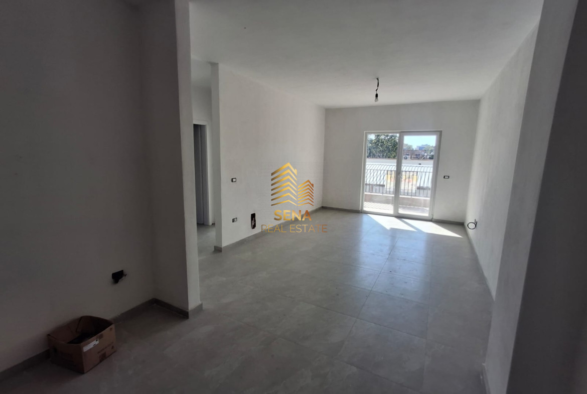 Qira, Ambient Biznesi 2+1+Blk, Kompleksi Aura, 750 Euro/muaj