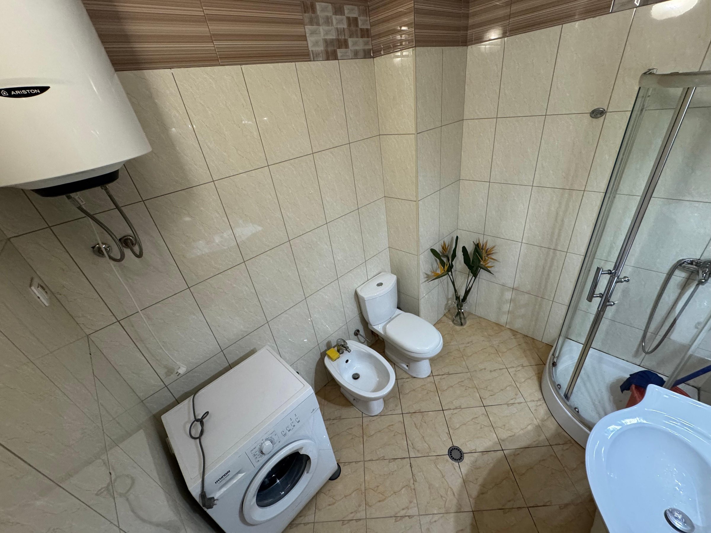 Qira, Apartament 2+1+blk, Astir, Prane Bar Artist 65.000 Leke/muaj