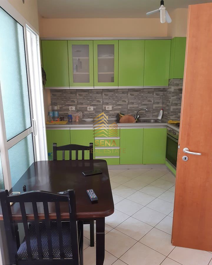 Qira, Apartament, 2+1+blk, Pallatet e Verdha – Kthesa e Kamzes, 40.000 Leke/Muaj